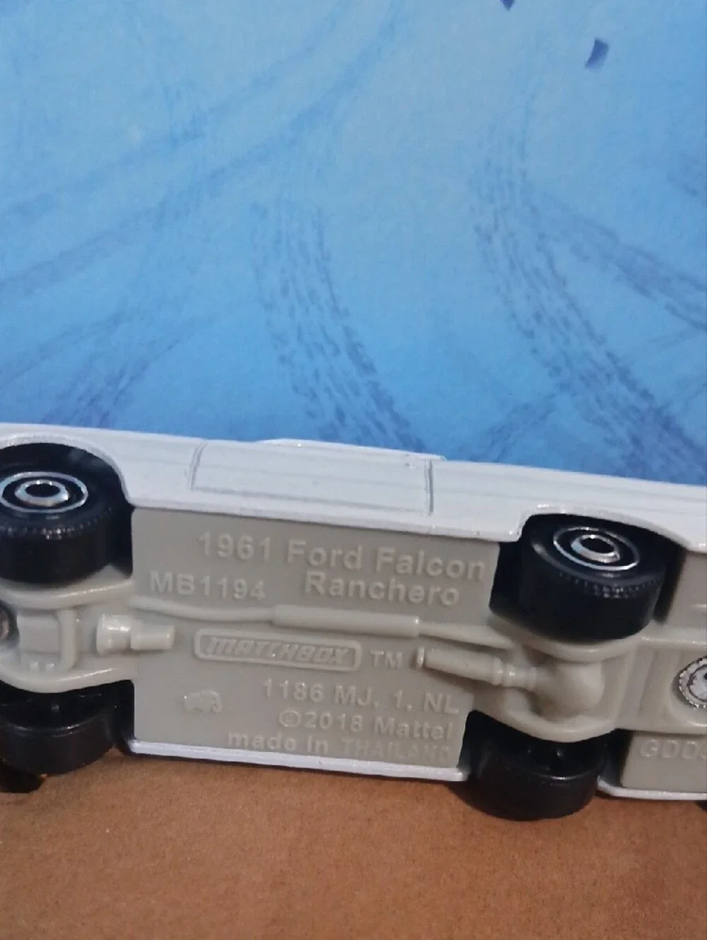 1961 Ford FALCON Ranchero MB White Die-Cast Classic Car Keychain